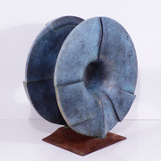 'Middle Distance' 2002 / cast bronze © 2011 / David Larson