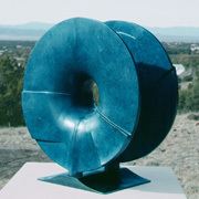 'Middle Distance' 2002 / cast bronze © 2011 / David Larson