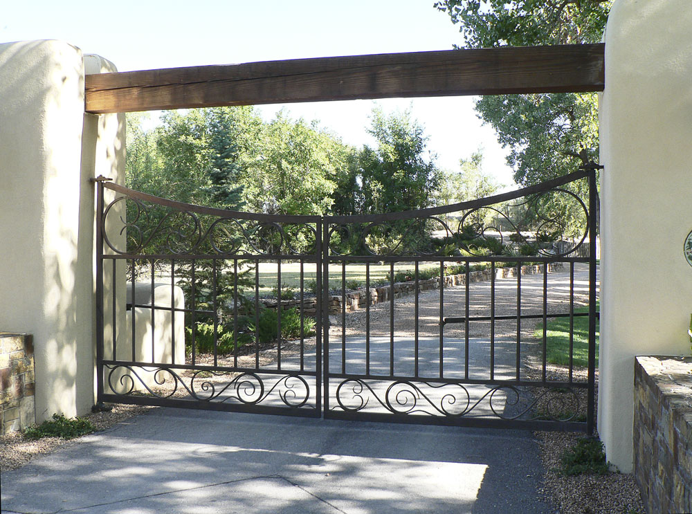 Entry Gates / Forged & Welded Steel / La Mesita Ranch / Nambe, NM