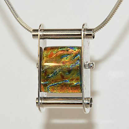pendant jewelry with glass bead